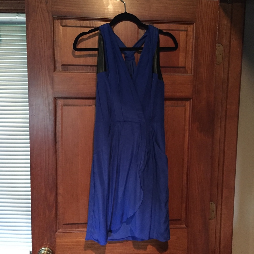 Blue dress with pockets